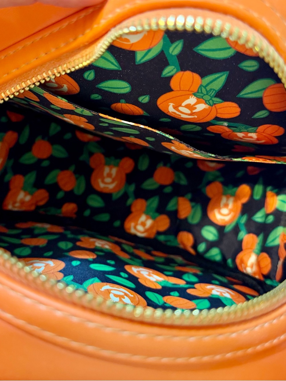 Loungefly Disney Minnie Pumpkin Glow in the Dark Mini Backpack - Picture 5 of 7